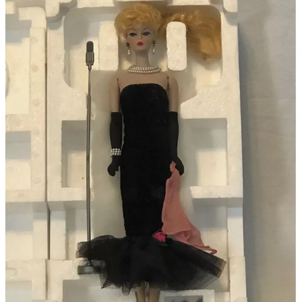 Porcelain Barbie Solo in the spotlight Mattel New in box